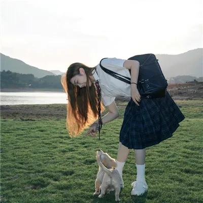 怪诞女孩